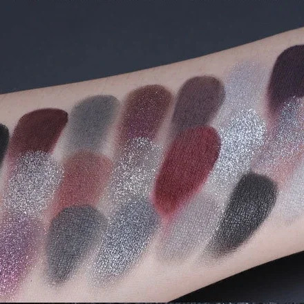 Dark Gothic Eye Shadow Palette Pearlescent Matte Fine Sparkle Strobes Punk Profound Three-dimensional Eye Shadow Makeup Cosmetic 250306