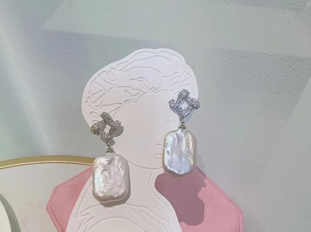 Freshwater Pearl Pendant Earrings for Women - Elegant Accessory