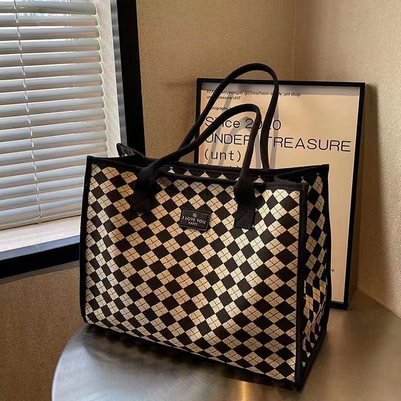 Summer 2025 New Fashion Designer Women s Crossbody Bag Chessboard Armpit Large Capacity Multifunctional Handbag Wallet Storage Bag Makeup Bag