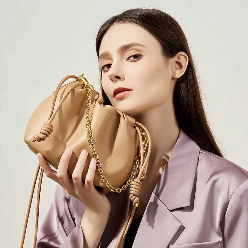 New Arrival Korean Version New Leather Cloud Bag Small Luxury Design Chain Handbag Cowhide Lucky Bag Fashionable Pleated Bucket Bag T250312