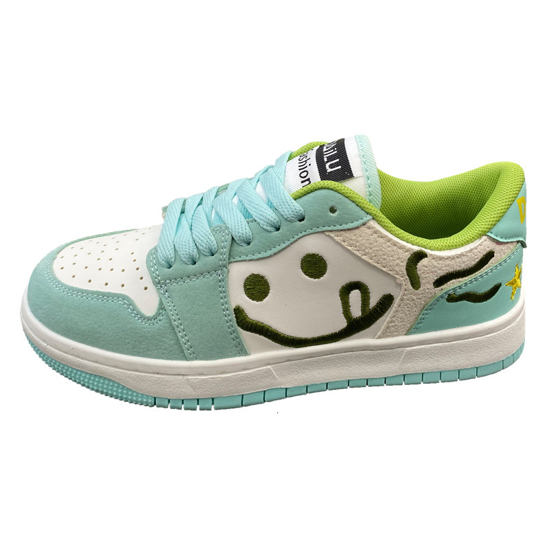 2025 new mint green niche designer trendy fashion couple casual training style multifunctional, lightweight and fashionable sports skateboard