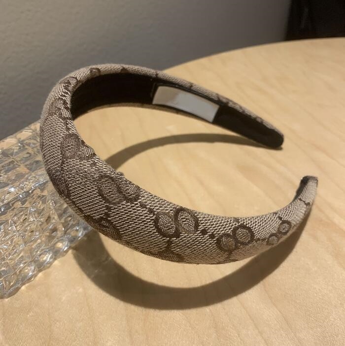 Hot European American Fashion French Letter Cowboy Headband with Temperament for Girls Headband for Washing Face Hairpin Retro Versatile Sweet Hair Accessories