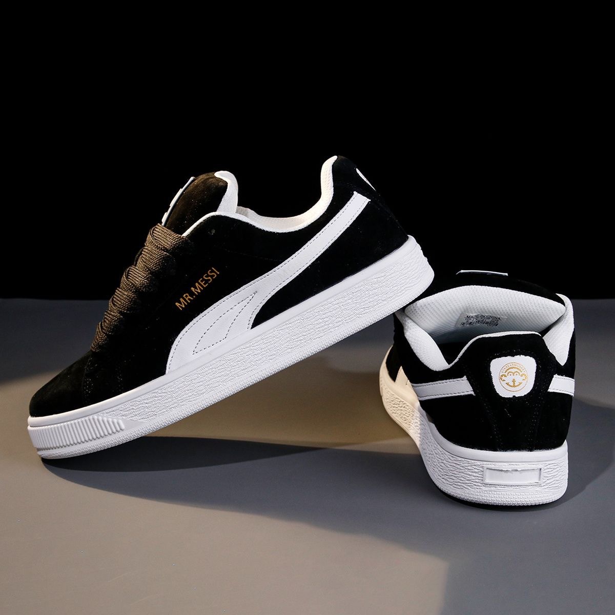 2025 New Fat Bread Female Designer Trendy Fashion Multi functional Leisure Sports White Shoes Fashion Campus