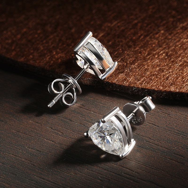 KNOBSPIN D VVS1 Heart Moissanite Earrings for Women GRA Certified Lab Grow Diamond Solid 925 Silver Plated 18k Gold Stud Earring