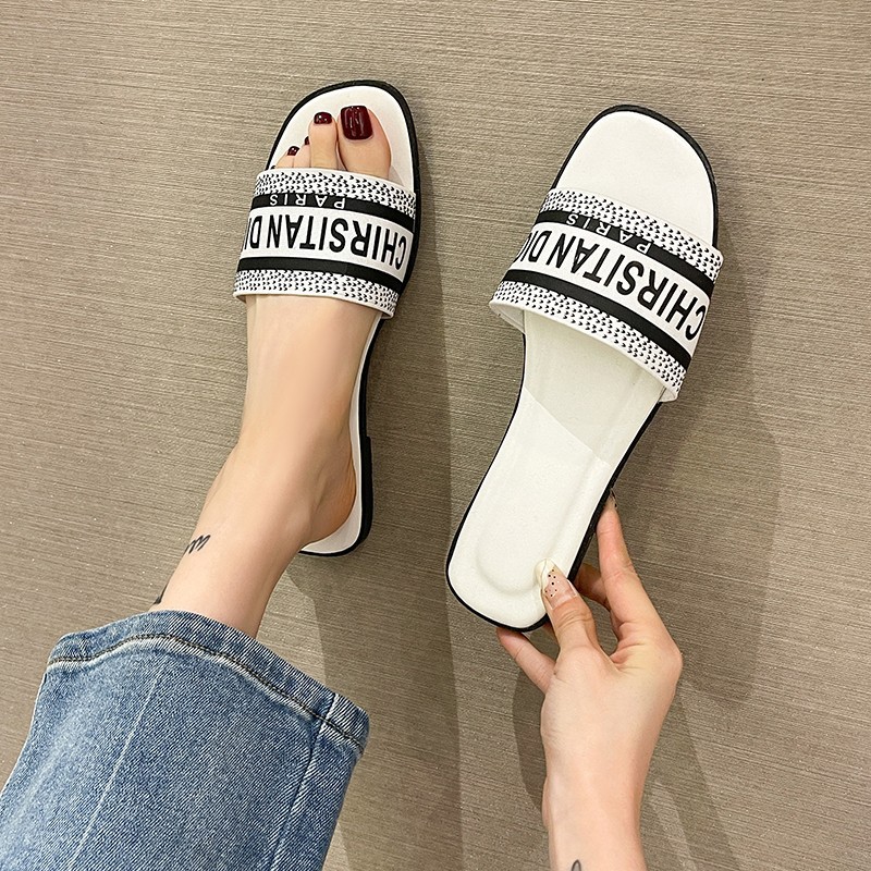2025 hot free shipping flat for womens designer slippers khaki black white yellow blue pink Flat bottomed casual beach sandals