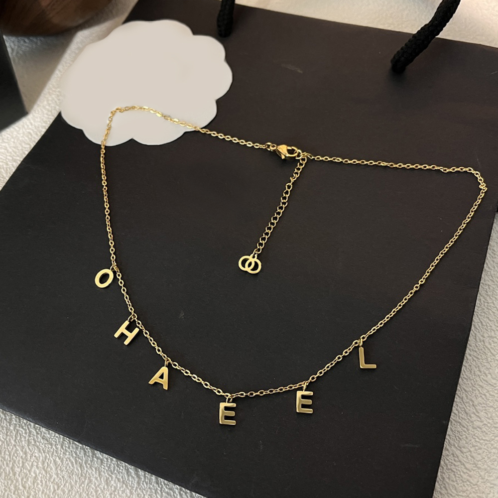 Gold Plated Crystal Necklace Stainless Steel Pendant Necklace Fashion Women Rhinestone Pearl Chains Necklaces Choker Chain Wedding Gifts Charm Jewelry