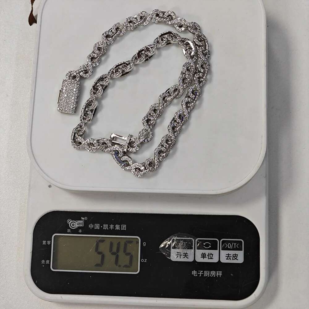 2025 Hip Hop Rapper Jewelry Bg 6MM Infinite 8-character Necklace Paved Crystal Iced Out Cuban k Chain Necklaces For Men Women