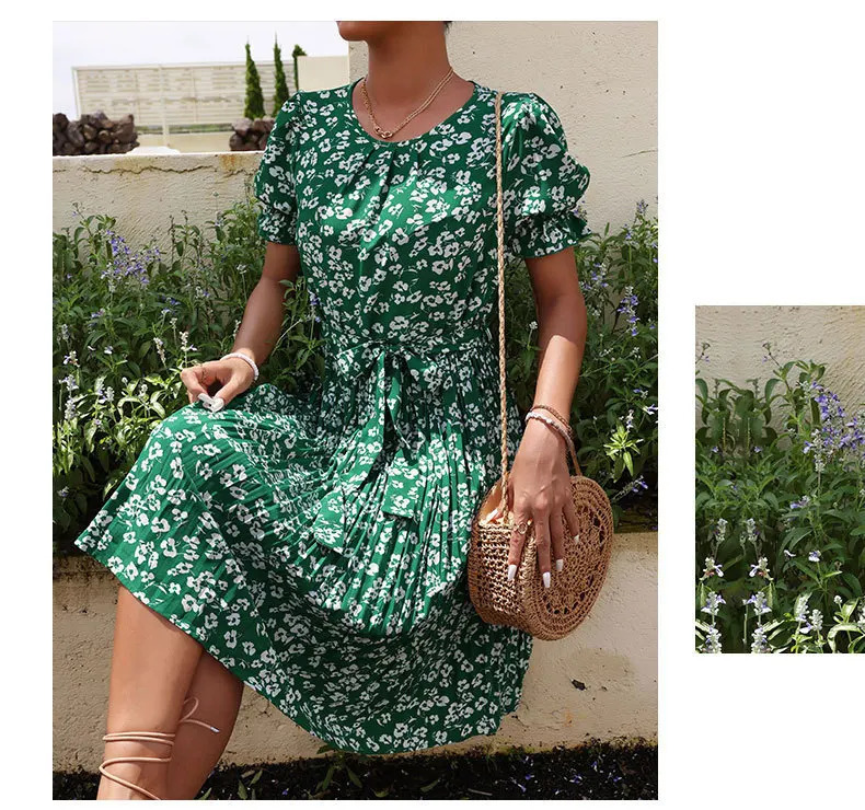 Fashionable womens lace green pleated dress 250313
