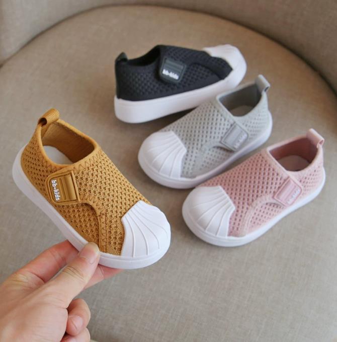Children's flying shoes casual board shoes for boys and girls soft soled non-slip sports shoes