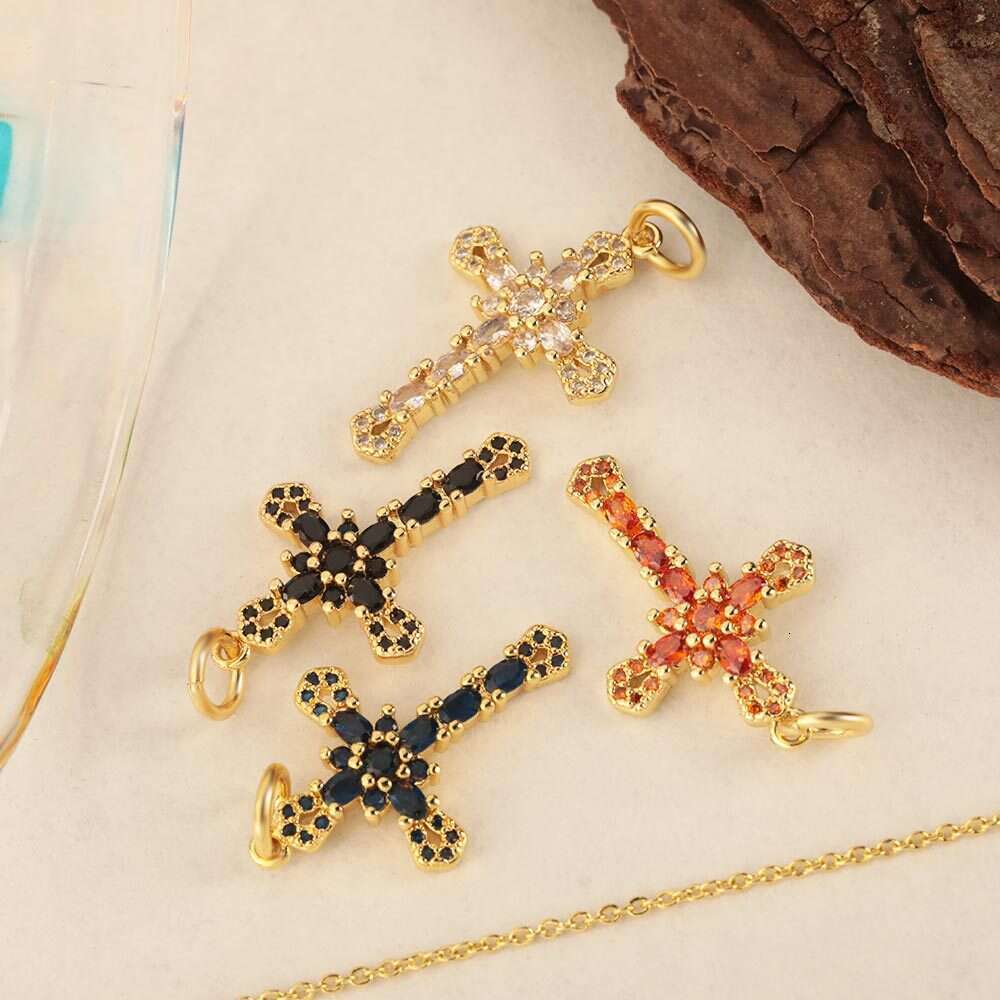 designer hot selg new product copper gold-plated micro inlaid zircon cross pendant necklace for women