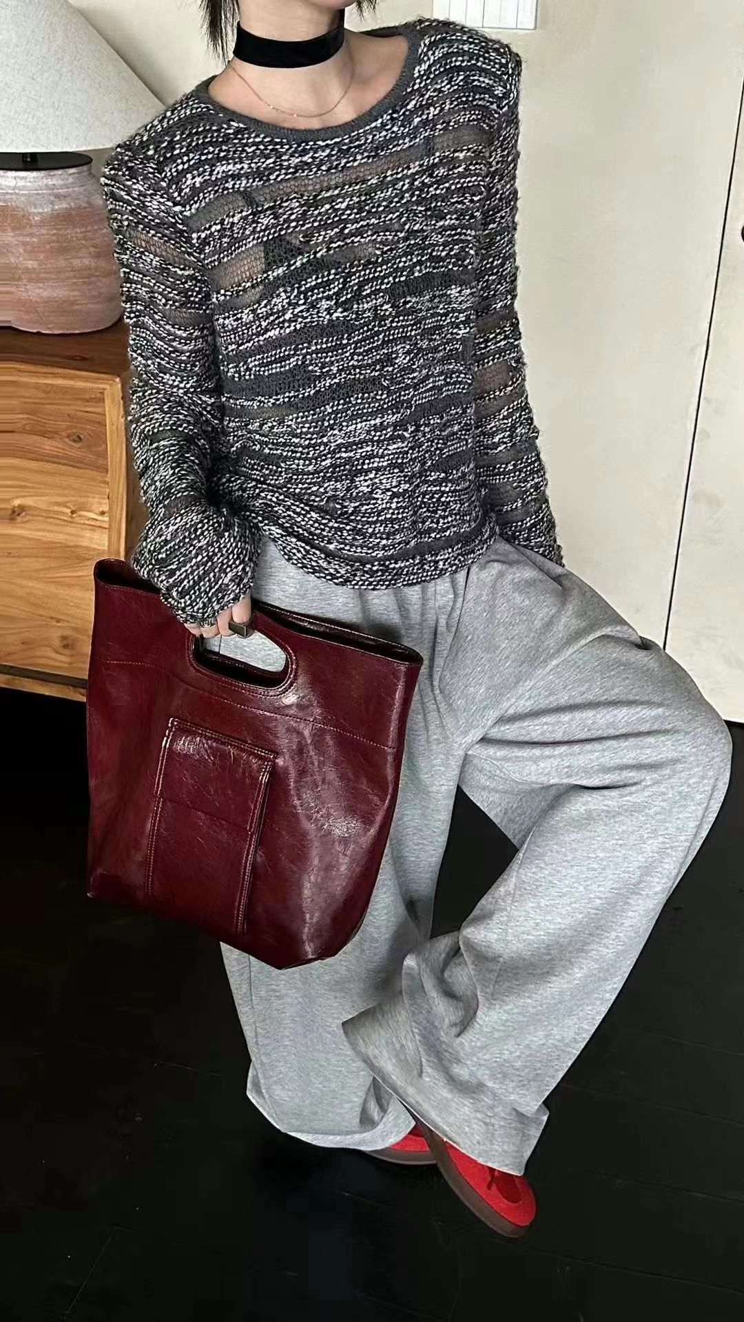 Sophisticated Unisex Crossbody Tote Bag Durable and Trendy Design