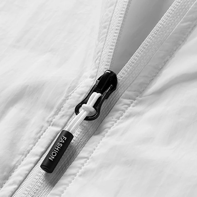 Summer Fashion Mens Sunscreen Clothing UltraThin Breathable Ice Silk Fishing Skin Coat QuickDry Loose Jacket 250313