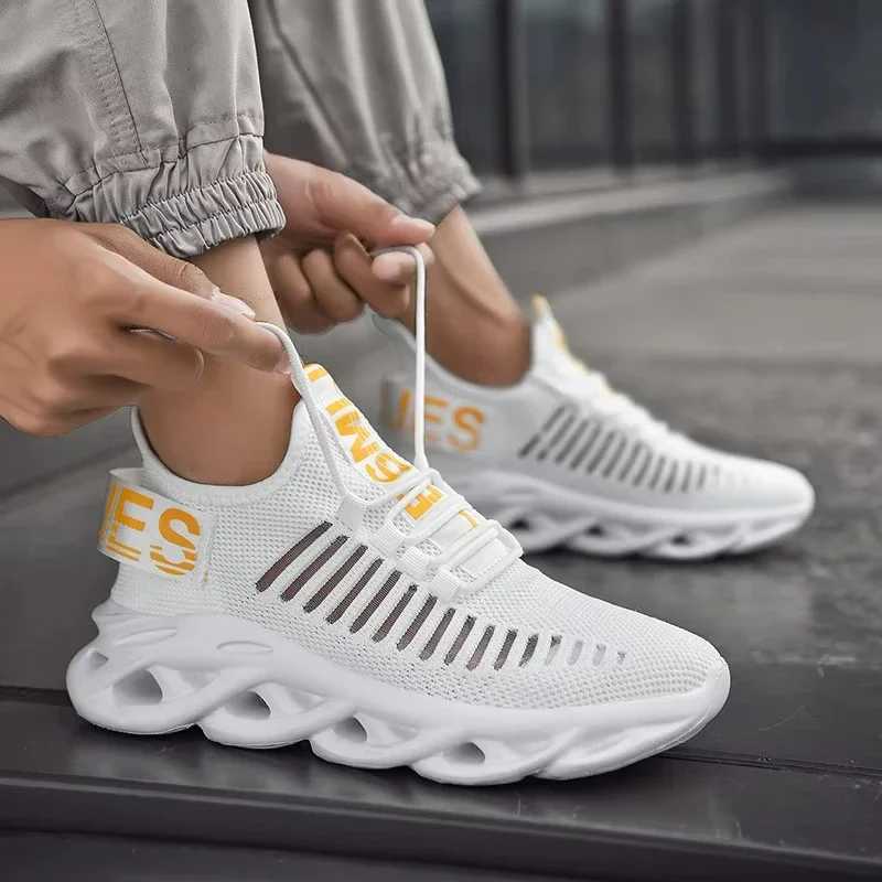 Mens Shoes Luxury Sneakers New Outdoor Breathable Running Shoes Fashion Basketball Tenis Shoes Platform Male Casual Shoe Tenis X250313