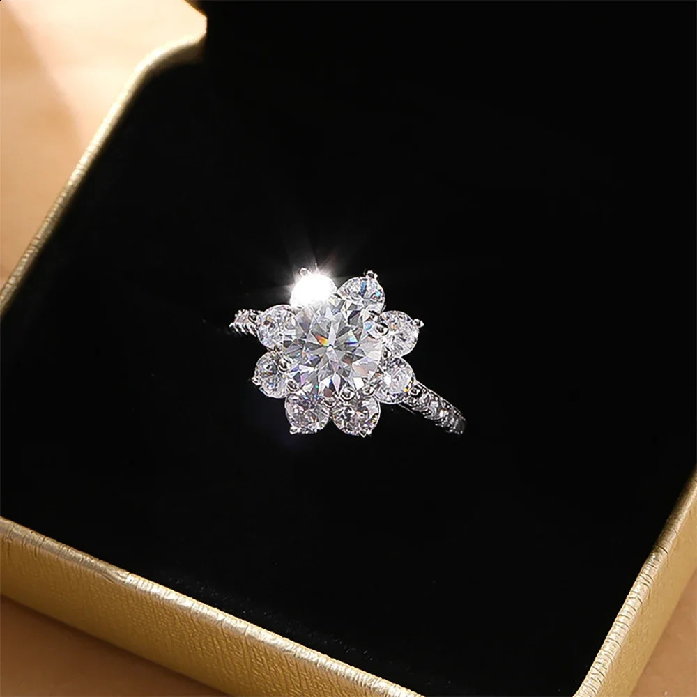 2CT D Color Rings For Woman Sunflower Brilliant Diamond S925 Silver 18K Plated Wedding Jewelry Ring with Certificate250312