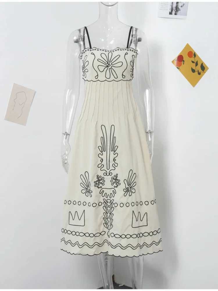 Urban Sexy Dresses Womens Vintage Embroidery Sling Dr Sexy Hollow Out Slvel Backl Wave Hem Lady Dress Summer Beach Ladies Dress Y2403121A4P