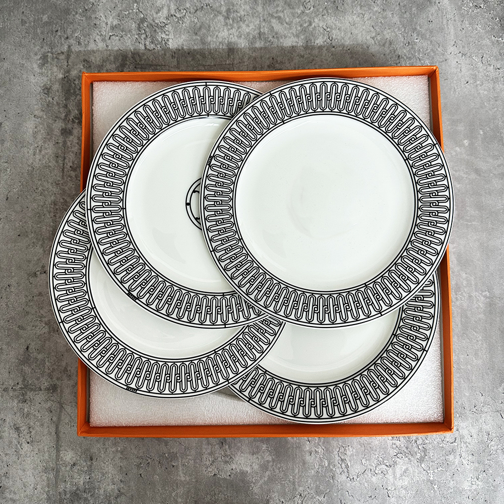 4 Pcs Vintage Creative Hand Painted Cat Plate Ceramic Tableware Under Glazed Dessert Dish Microwave Snack Steak Plate