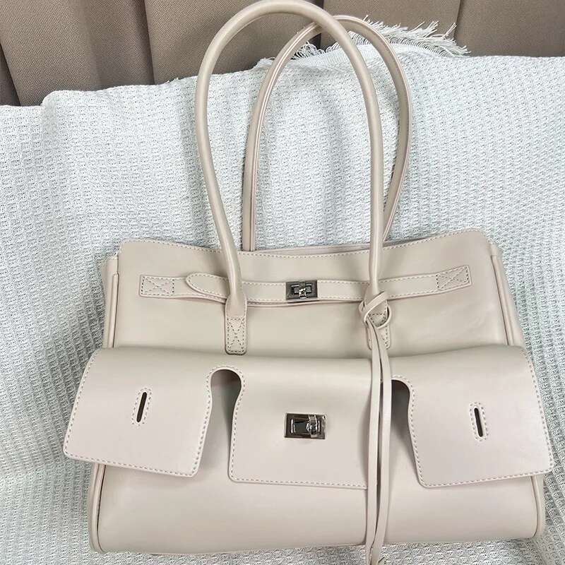 Brand Black Large Capacity Travel Lage High Quality Square Buckle Design Shoulder Handbag Shopper Women Bag