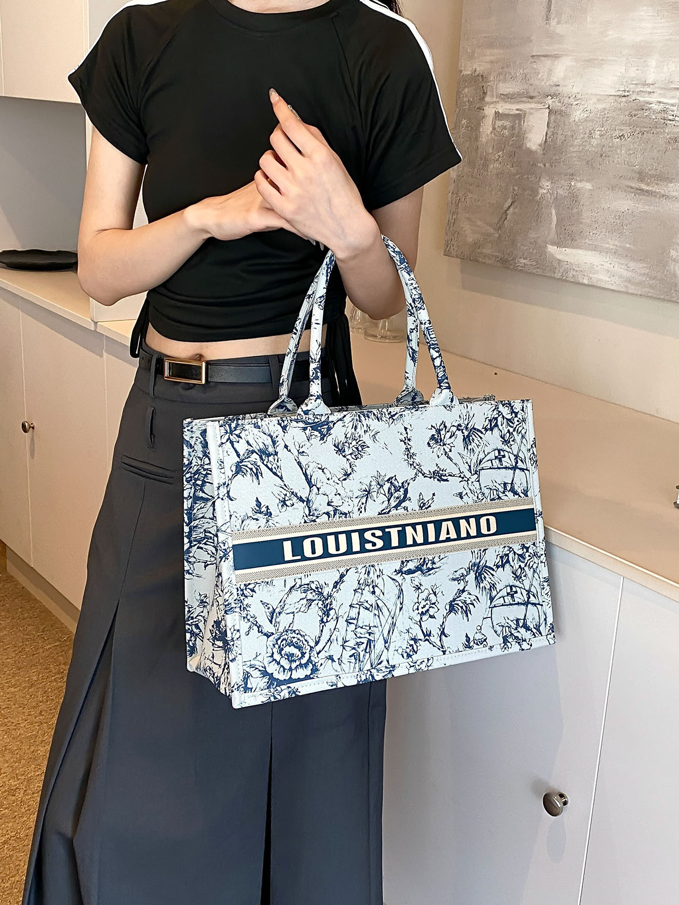 Free Shipping new designer Shoulder totes Bags for womens Fashion Bag Handbag Embroidery printing messenger fashionable printed woman crossbody bag