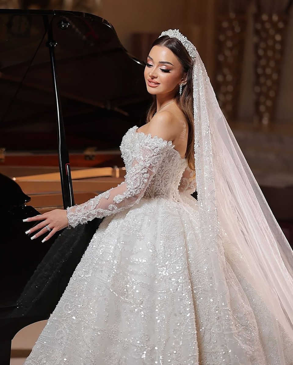 Elegant Ball Gown Wedding Dress Off Shoulder Long Sleeves Bridal Gowns Sequins Lace Sweep Train Dresses Custom Made vestidos de novia