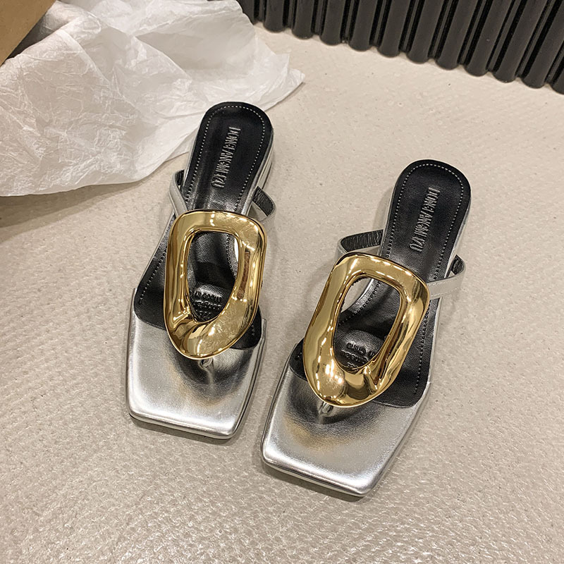 Wear flip-flops Flip-flops with gold buttons Designer free Shipping External penetration Women sandals Silver gold black blue slippers 2025 hot