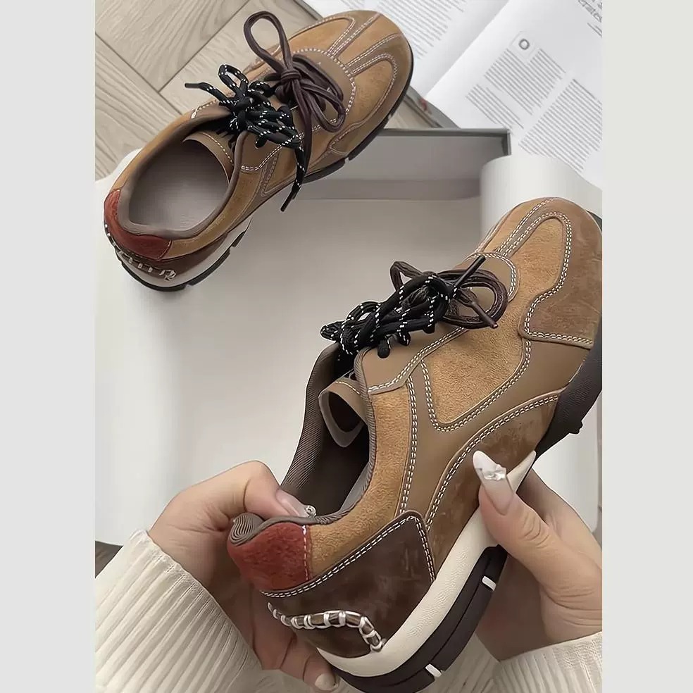 High Quality Cowhide Lightweight Luxury Women s Training Shoes 2025 Spring And Summer Fashion Designer Trend Board Shoes Multifunctional Sports And Le