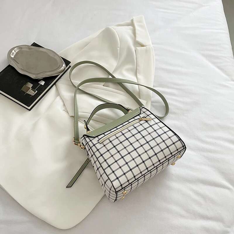 Women Trendy Flap Shoulder PU Leather Crossbody Simple Plaid Designer Messenger Bag Small Purse And Handbags Pouch