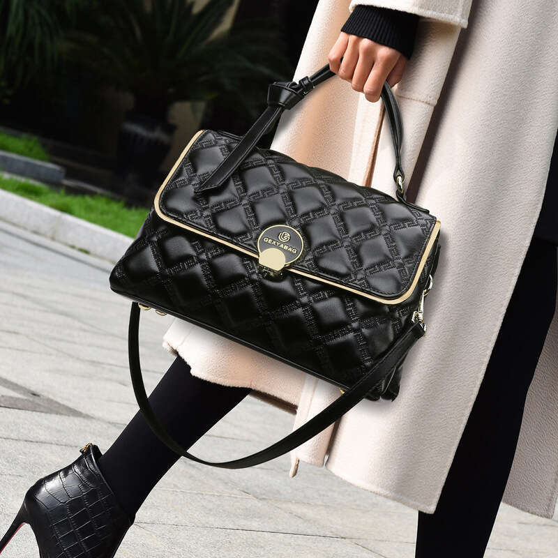 Women's Bags handbag Women's large capacity diamond grid handbag, high-end sensory communication, diligent bag, fashionable fragrant style