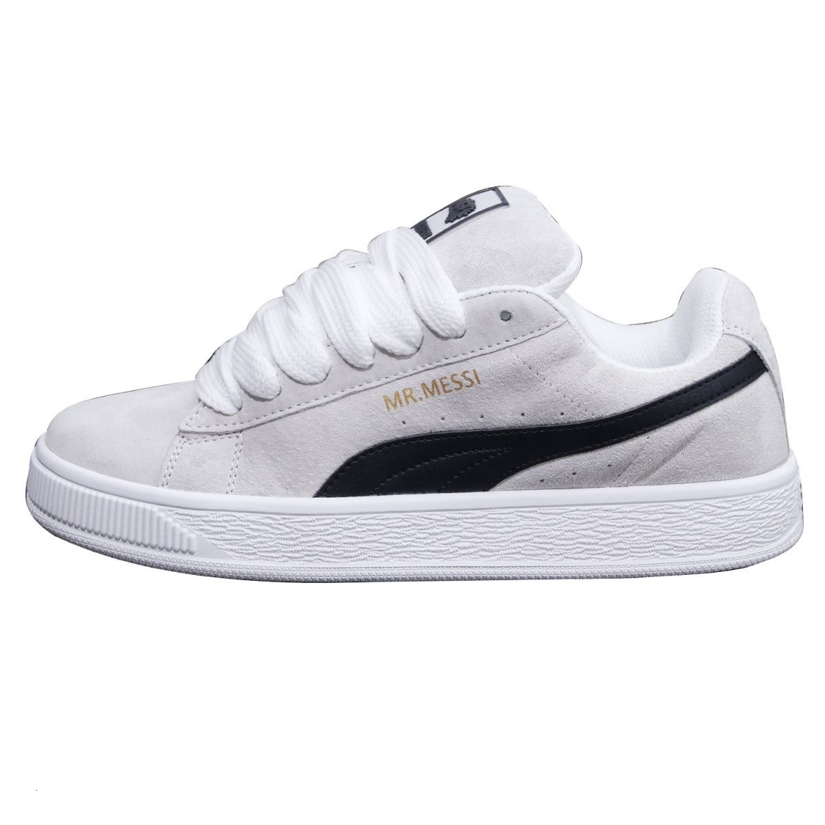 2025 New Fat Bread Female Designer Trendy Fashion Multi functional Leisure Sports White Shoes Fashion Campus