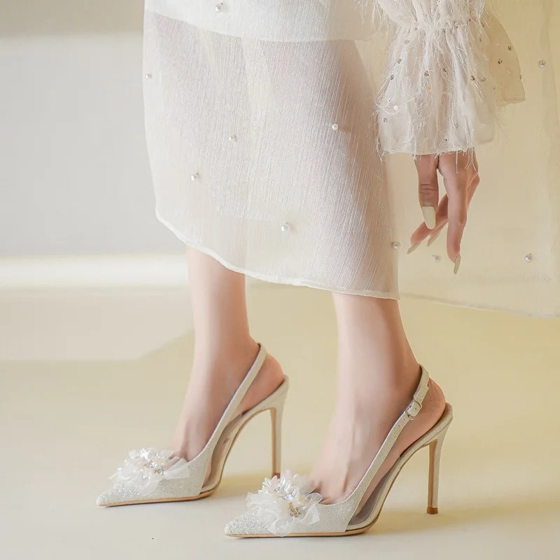 Summer Temperament High-Heeled Stiletto Pumps Pointed Pearl Flowers White French Sandals Wedding Shoes 250312