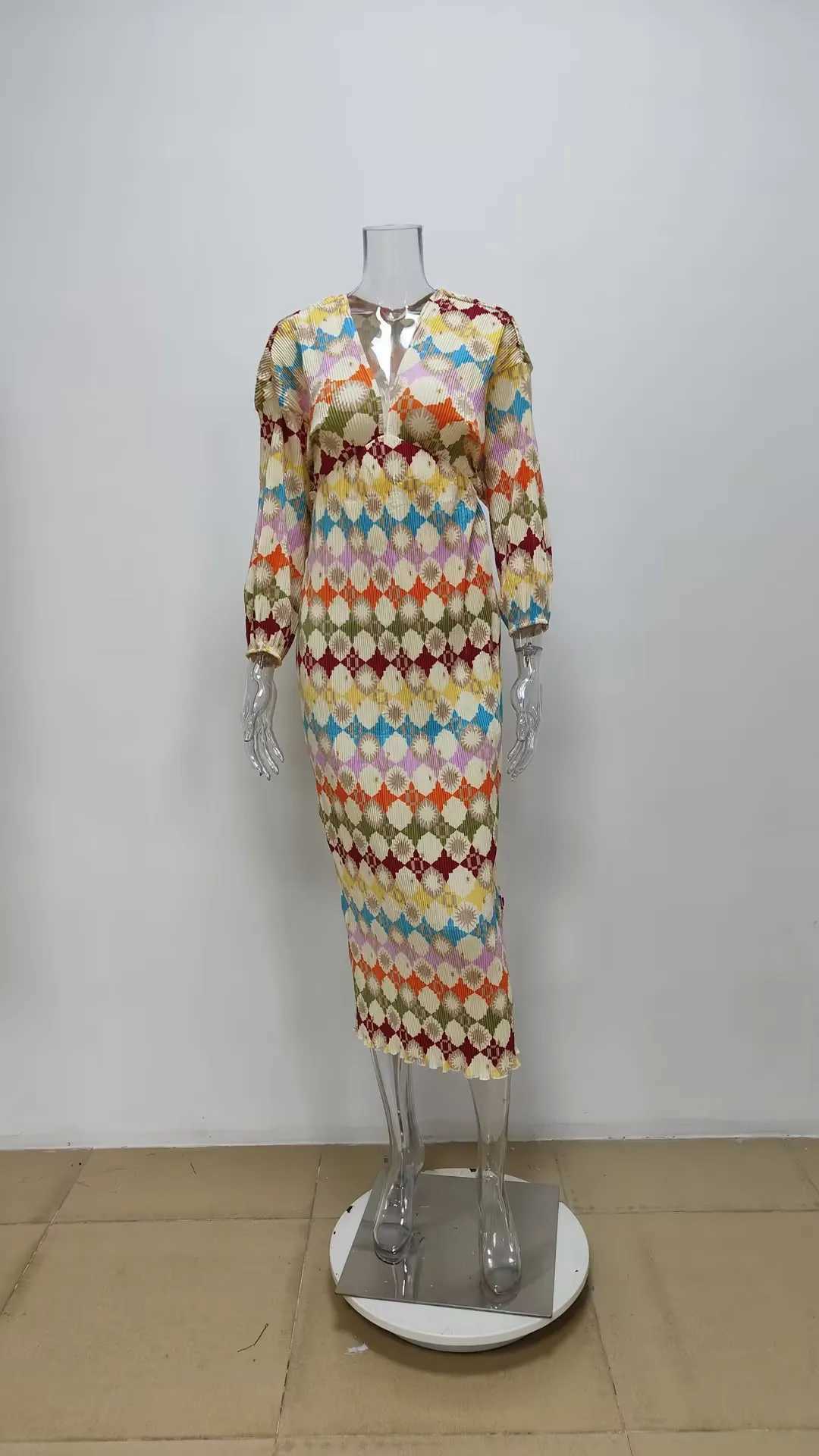 Urban Sexy Dresses Fashion Female Midi Dr Geometric Patterns Print on Dr V-neck Puff Slve Loose Pleated 2025 Summer Robes Plus Size S-3XL Y240312ND52
