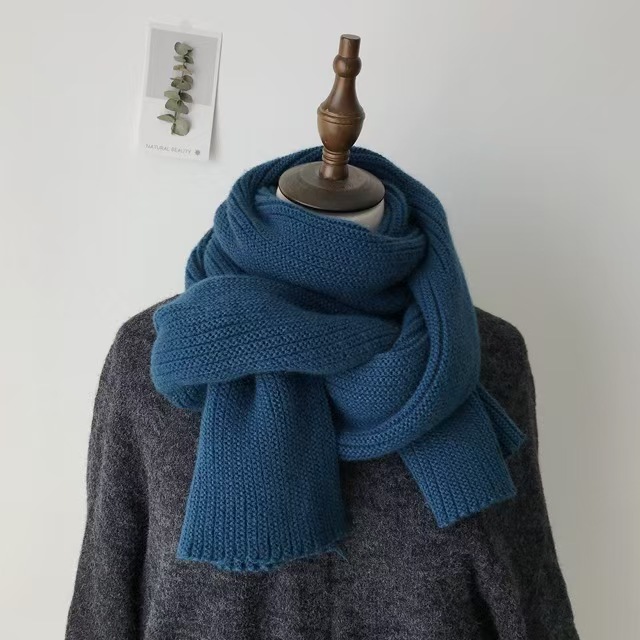 K113 Korean version of ins wool knitted scarf female autumn and winter thick warm neck scarf student solid color red all-match style
