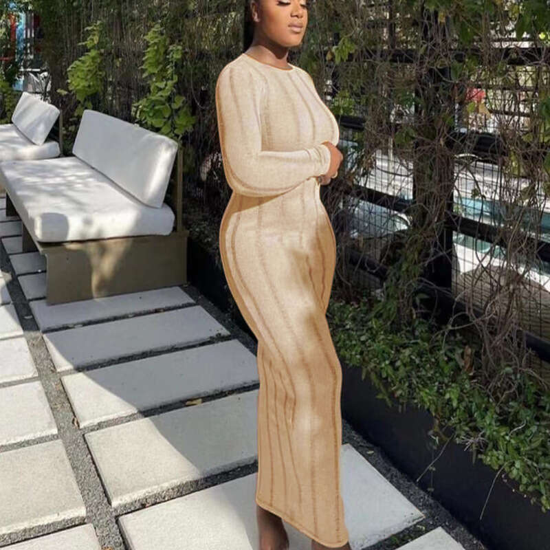 Wind Women's Winter New Fashionable Solid Color Back Hollow Out Woolen Long Sleeved Dress