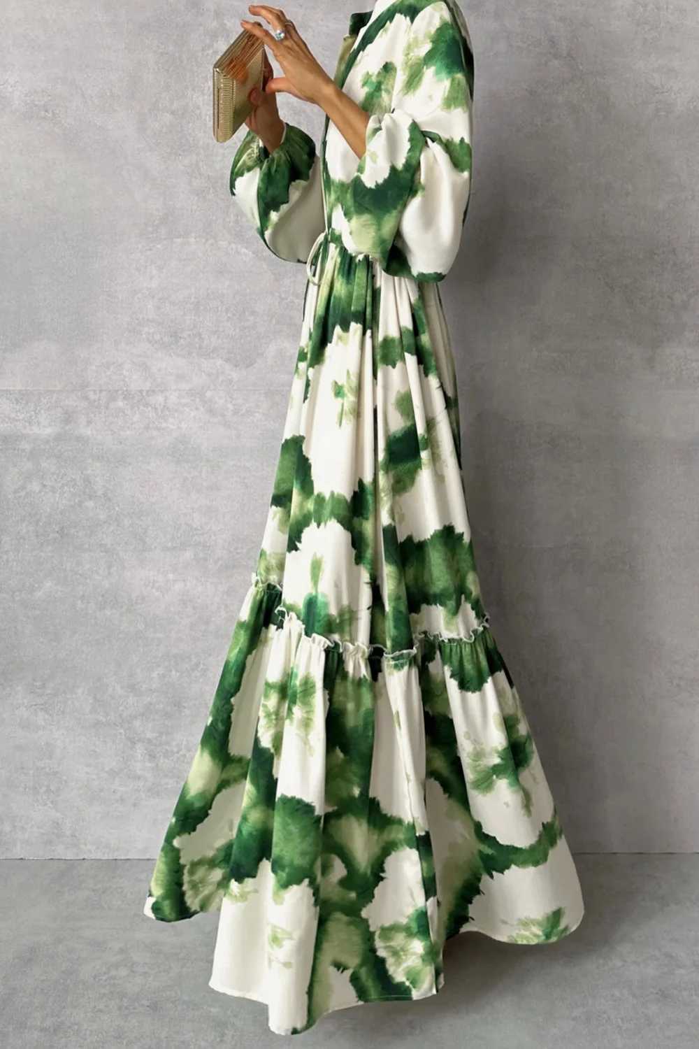 Urban Sexy Dresses New Women Pile Up Slves A-Line Loose Long Dr Fashionable Grn Floral print V Neck Casual Lace Up Dr Summer Wear Y2403124KP0