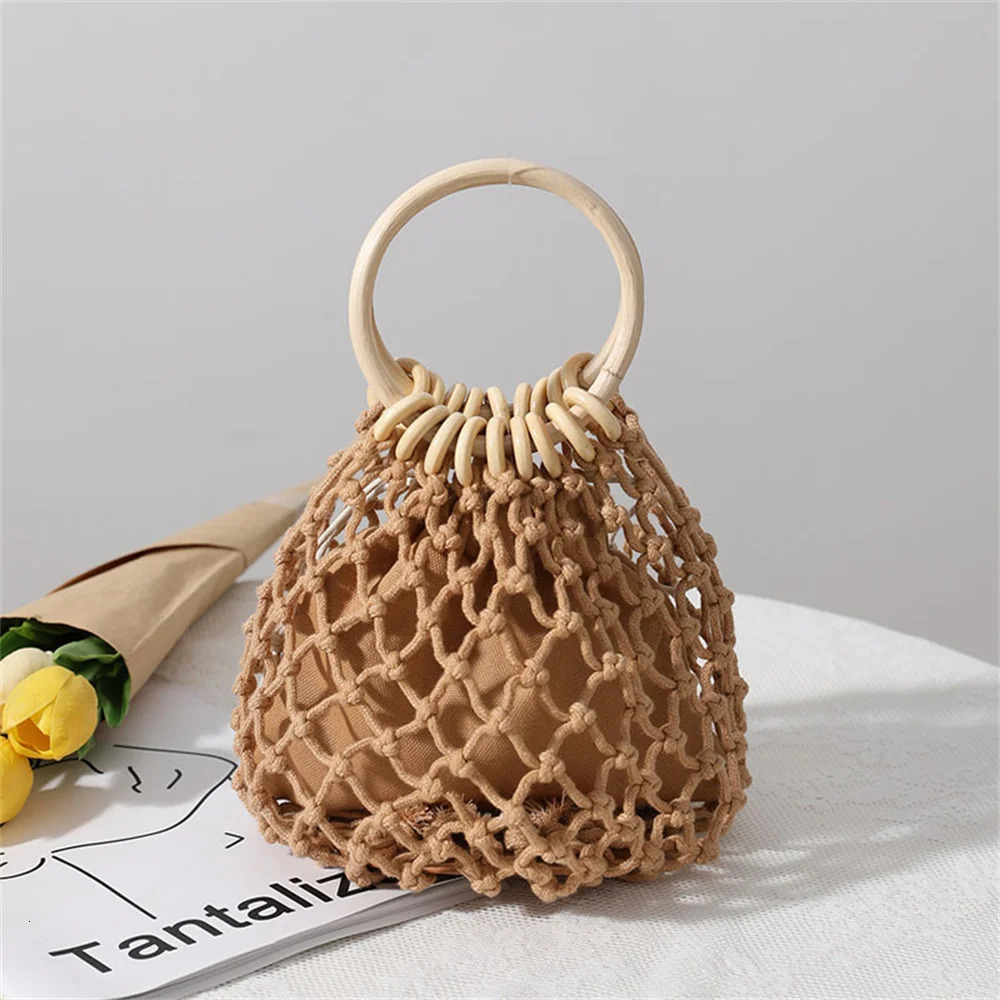 New Summer Straw Woven Beach Bag Rattan Ladies Purses Handbag Wrist Pack Women Handle Female Bucket Tote Bags Knit Travel Bags R250312