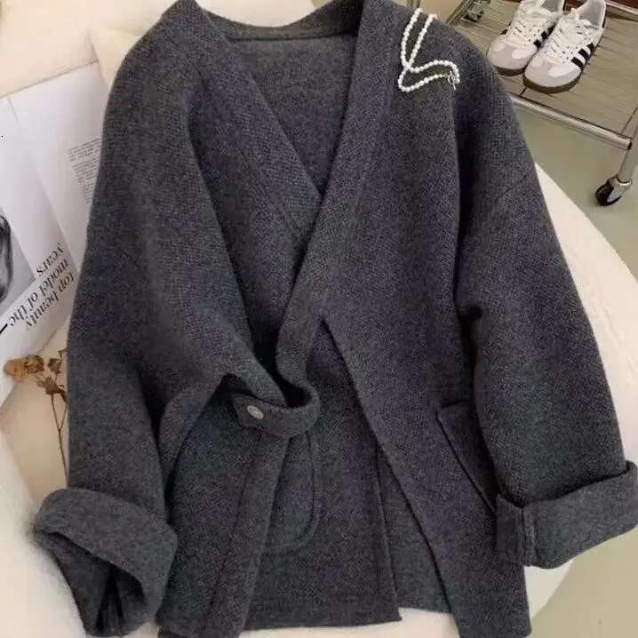 Grey V-Neck Diagonal Buckle Raccoon Veet Mid Lenght Sweater For Women Autumn/Winter Thick And Lazy Style Loose Casual Cardigan