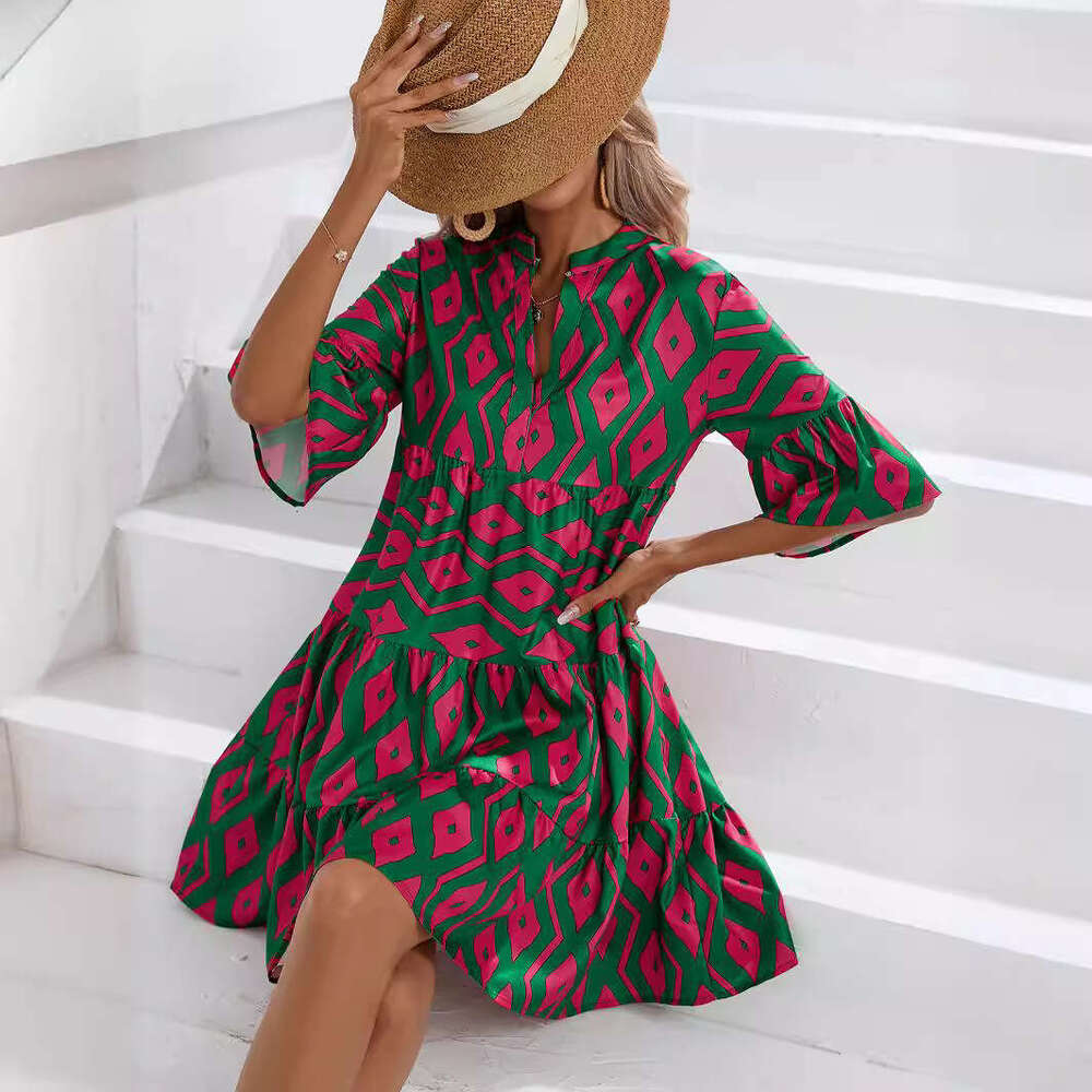 European American popular dress summer 2025, loose V-neck casual short skirt for women's clothing, 2025 new style, chic and elegant clothing