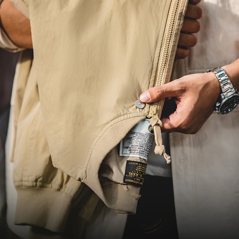 Maden Khaki MA1 Mens Flight Jacket Classic Baseball Collar Autumn Ribbon Waist Windproof Coats Copper Button 250313