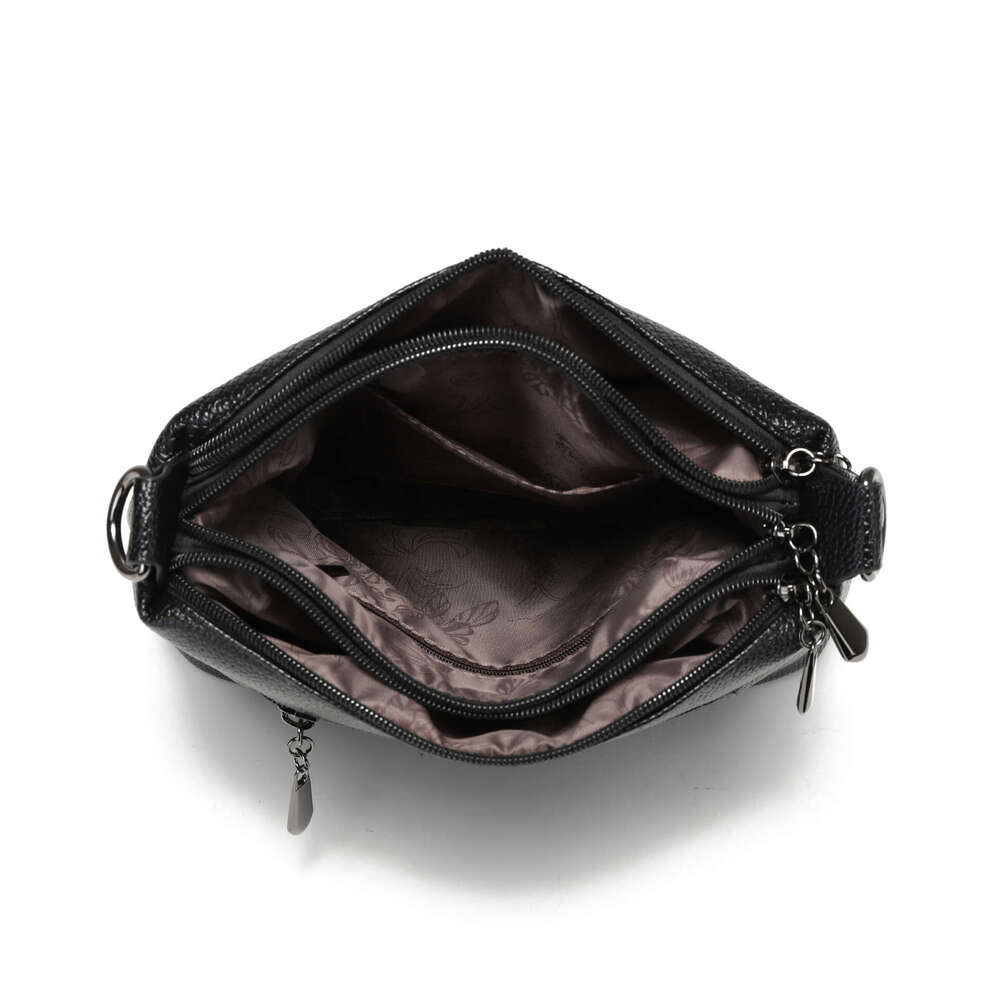 b8 Middle aged and elderly mother's 2023 new trend crocodile pattern single crossbody women's multi-layer soft leather bag, shoulder bag