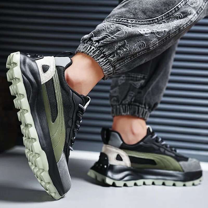 Soft Bottom Fashionable Casual Sport Shoes Men Outdoor Running Comfortable Breathable Sneakers Size 39-44