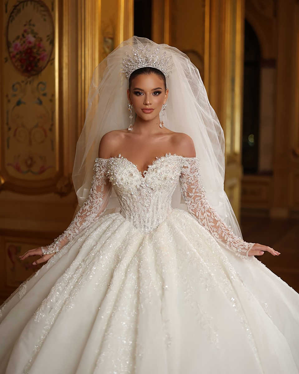 Vintage Ball Gown Wedding Dress Sweetheart Neck Off Shoulder Long Sleeves Bridal Gowns Sequins Lace Sweep Train Dresses Custom Made vestidos de novia