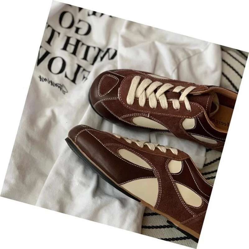 Casual ladies soft Breathable Non-slip Walking Sneakers Women Comfortable Fashion Lace Up Running Netting Sport Shoes 2025