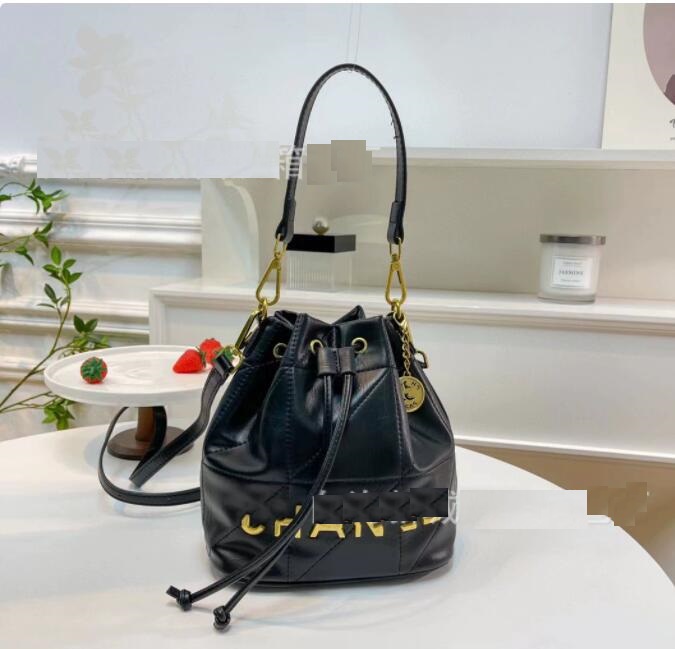 hig quality designer bag tote bag classic shoulder bag large capacity shopping bag premium handbag womens tote bag Designershoulder bag 6397