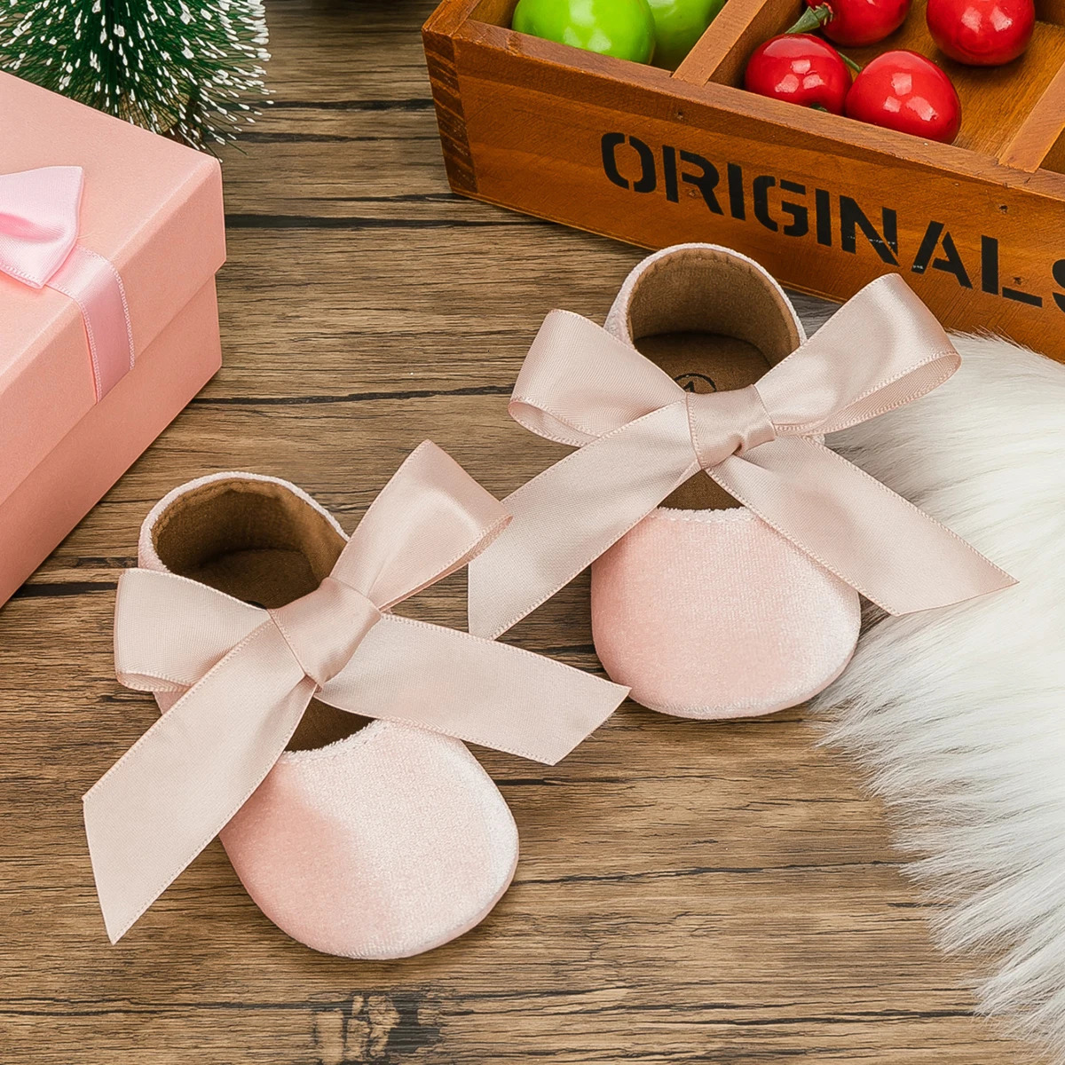 KIDSUN Baby Shoes Girls Princess Shoes Infant Toddler Non-slip Flat Soft-sole Cotton Rubber Cute Bow-knot First Walkers born 250312