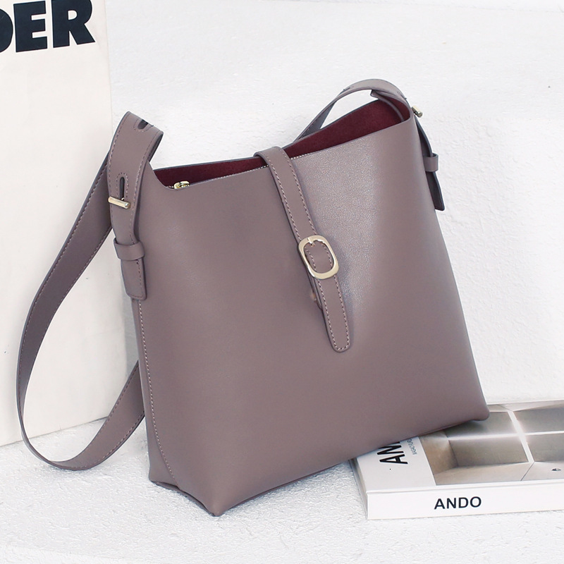 2025 New Fashionable Genuine Leather Women's Korean Style Nappa Versatile Casual Handheld Single Shoulder Crossbody Bag