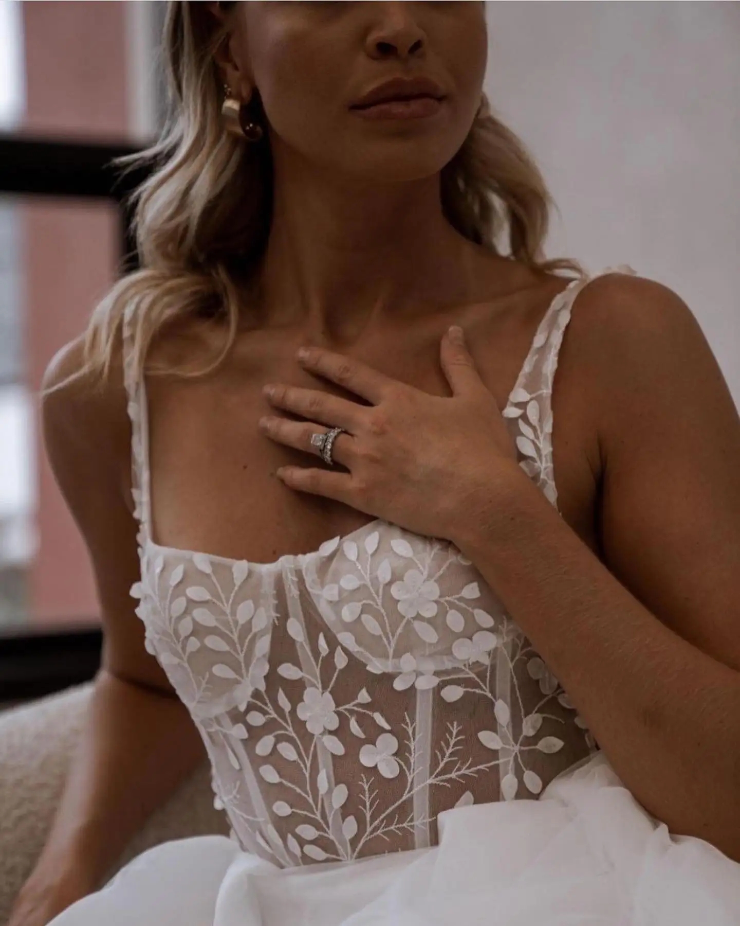 Elegant A-Line Wedding Dress 2025 Wide Straps Lace Applique Side Slit Tulle Boho Beach Bridal Bride Gown Vestido De Novia