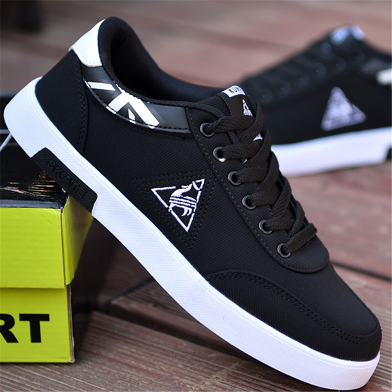 New fashion low-top canvas casual student skateboard shoes Breathable board shoes, suitable for daily wear and light outdoor