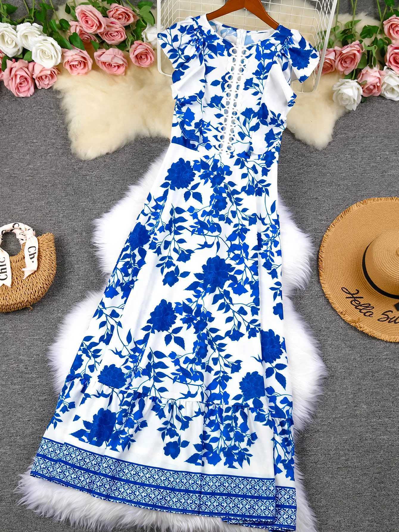 Urban Sexy Dresses 2025 New Blue Floral Print White Dres Women Lace Hollow Out Long Dr Holiady Summer Bodycon Robe Elegant Ruffles Vestidos Y240312UTY