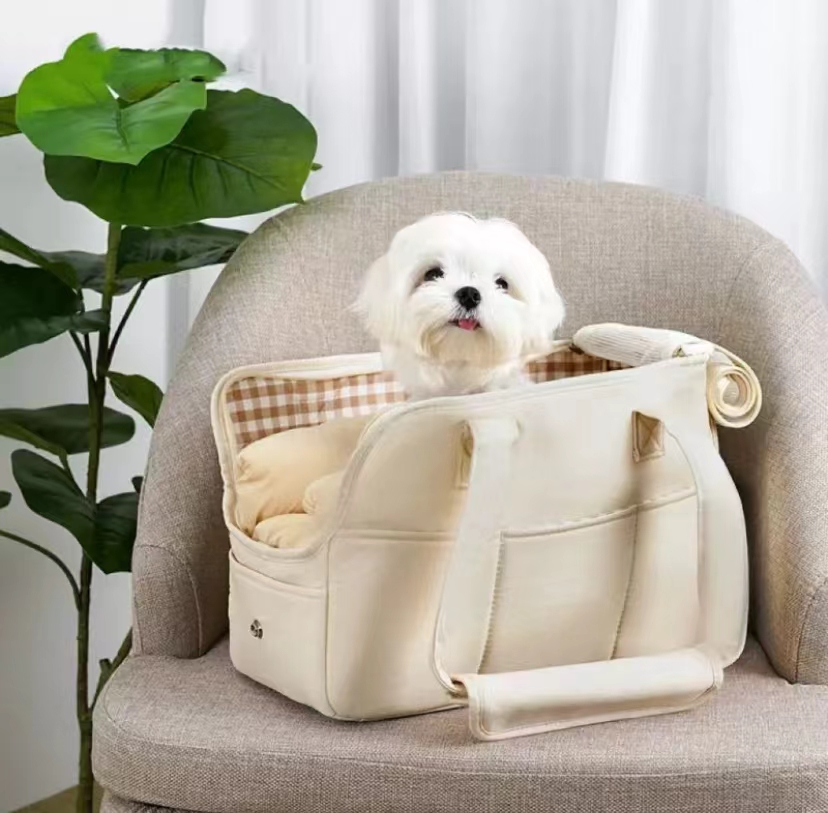 Large cat carrier, expandable top, soft side pet bag, suitable for large cat folding puppy travel bag, semi-open top cove