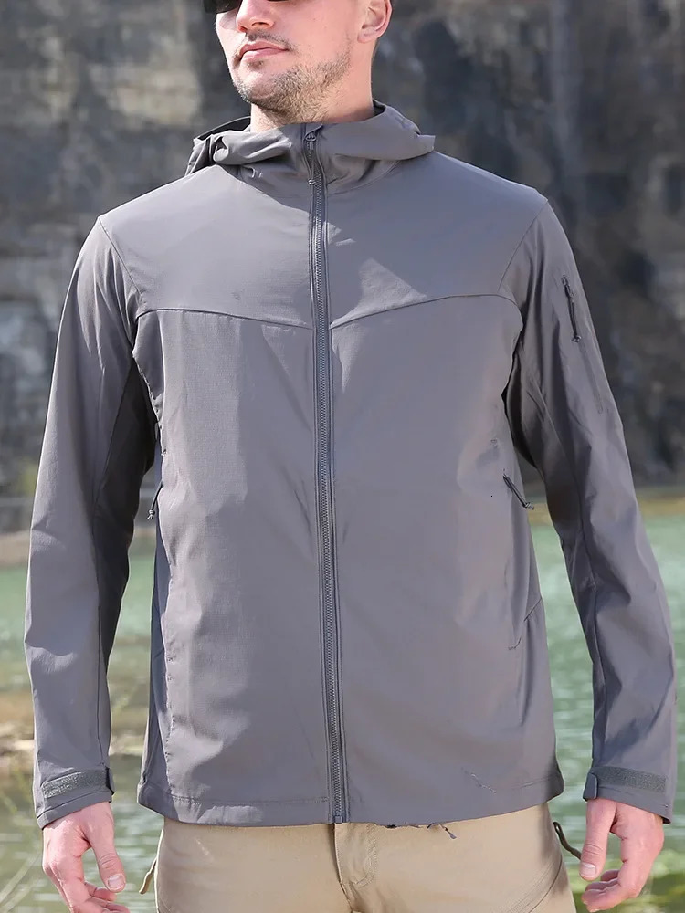 Hiking Jacket For Man Summer Lightweight WaterResistant Cooling Silk Fishing Climbing High Quality ner 250313