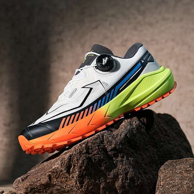 High-Quality Men's Outdoor Hiking Shoes Rubber Non-slip Climbing Mountains Sneakers Men Comfy Soft Midsole Mesh Breathable 39-45